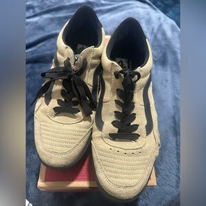 Vans Men's Tan and Black Sneakers•NWOT